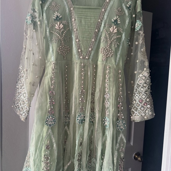 Green Embellished Tiered Gown with Square Neck - Picture 5 of 8